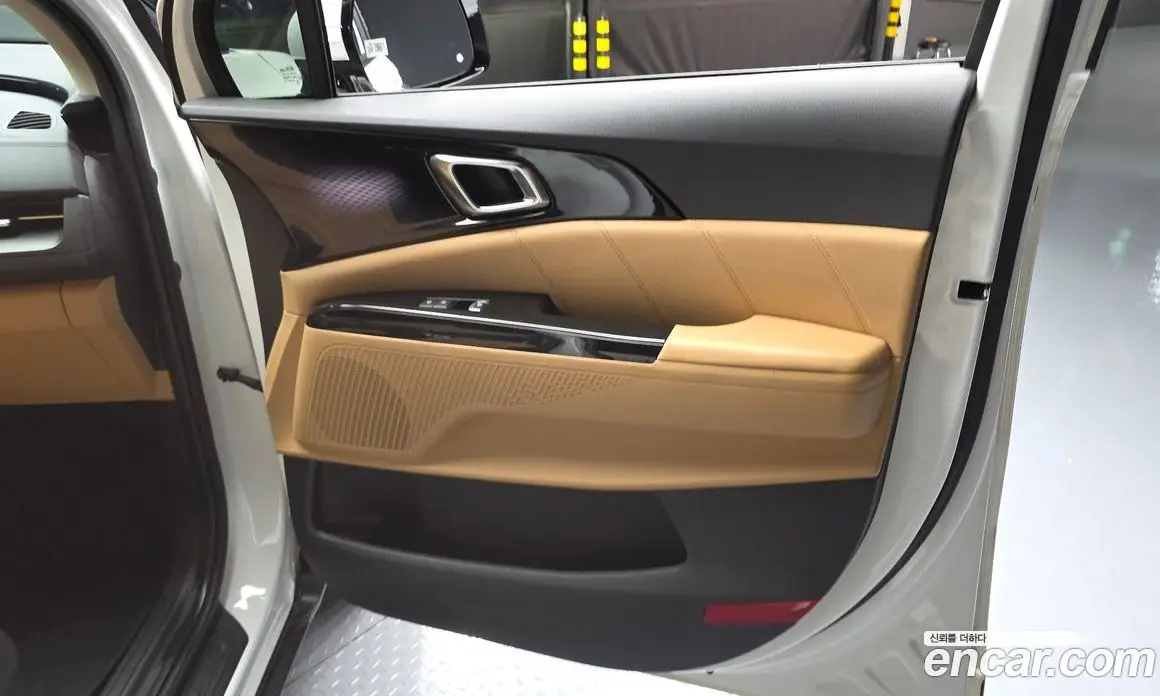 Kia Carnival 2021 2.2 автомат (гидро), фото 15