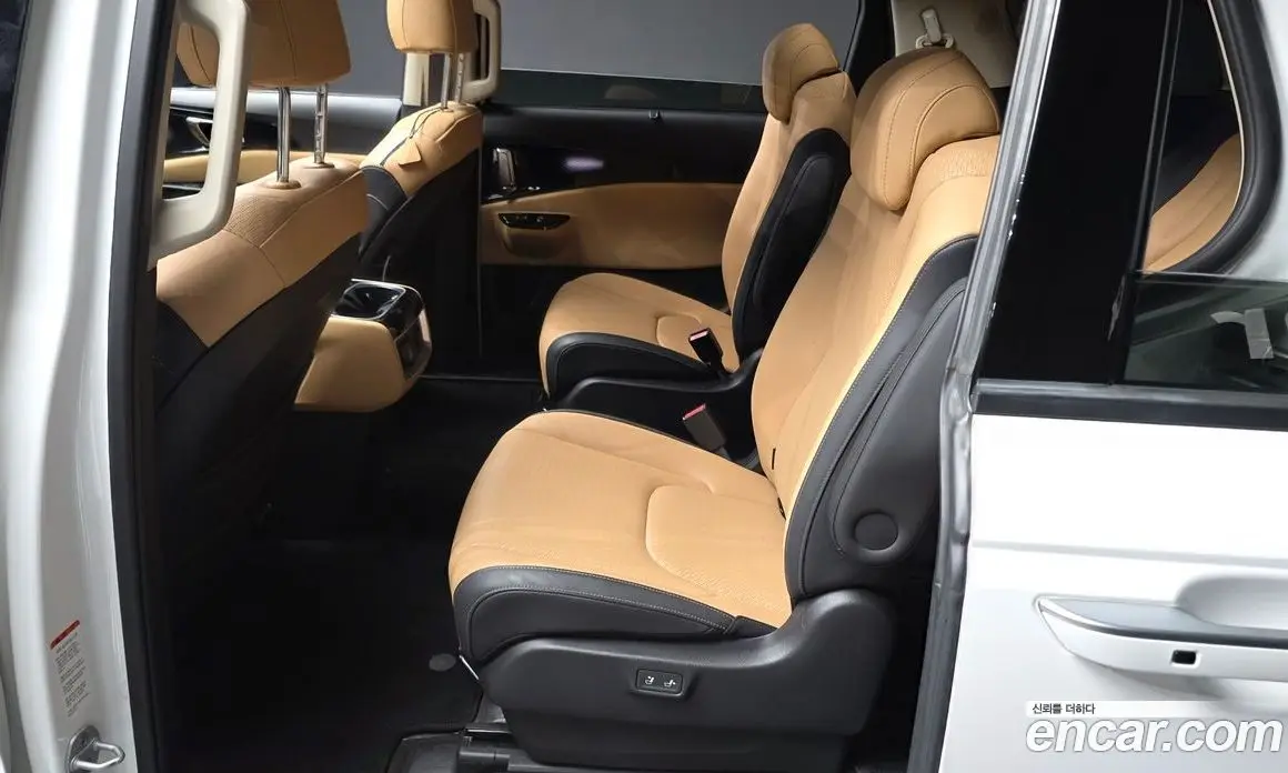 Kia Carnival 2021 2.2 автомат (гидро), фото 16