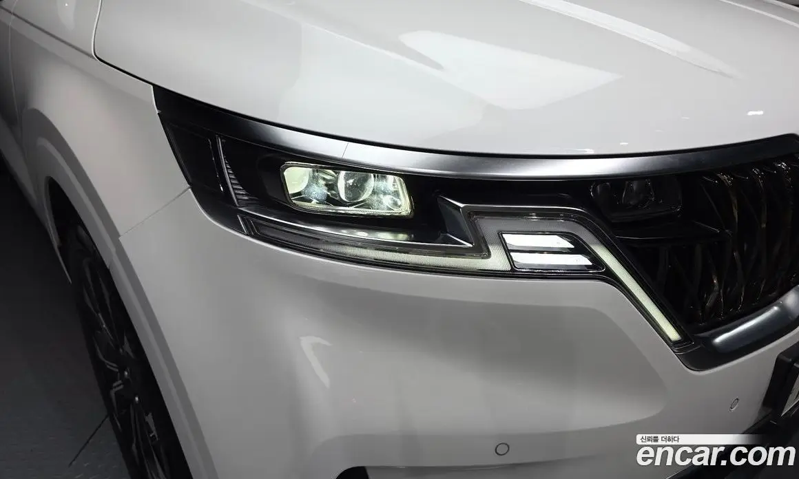 Kia Carnival 2021 2.2 автомат (гидро), фото 8