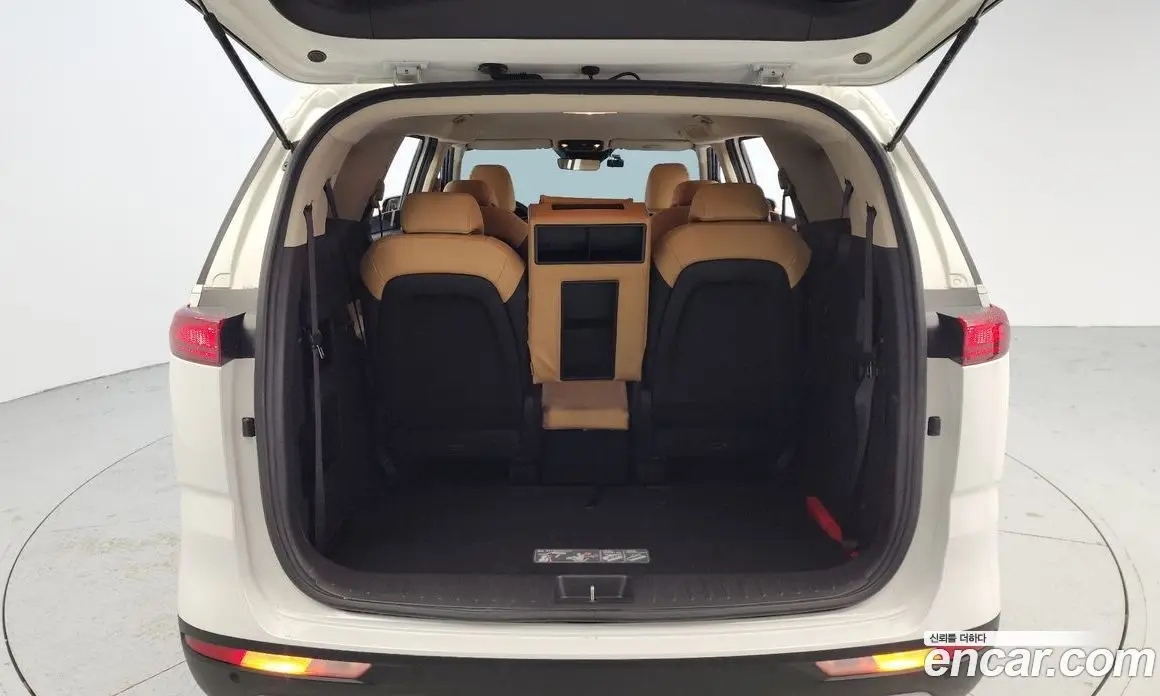 Kia Carnival 2022 2.2 автомат (гидро), фото 20