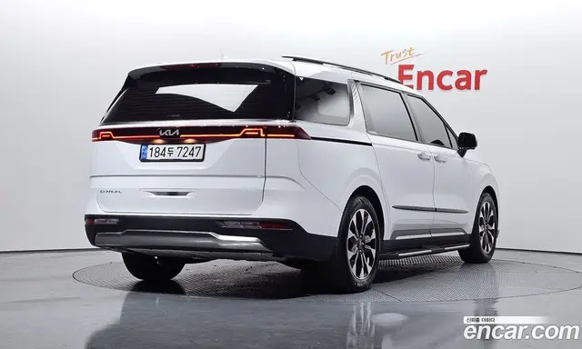 Kia Carnival 2022 2.2 автомат (гидро), миниатюра 2
