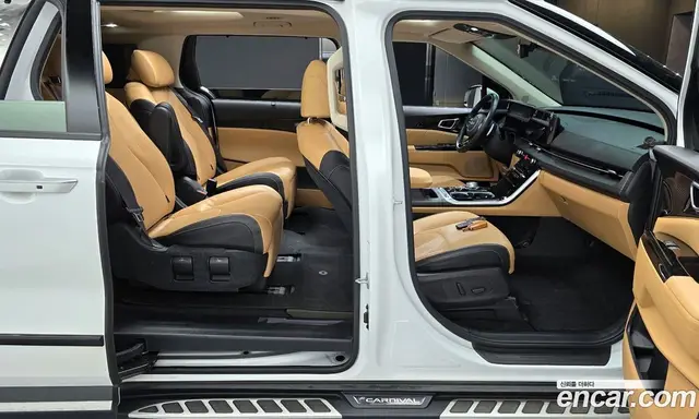 Kia Carnival 2022 2.2 автомат (гидро), миниатюра 10