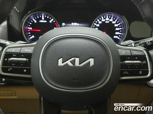 Kia Carnival 2023 2.2 автомат (гидро), миниатюра 12
