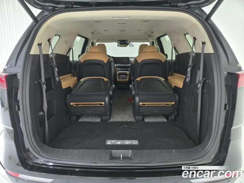 Kia Carnival 2023 2.2 автомат (гидро), фото 18
