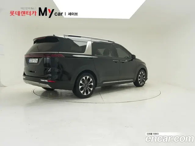 Kia Carnival 2023 2.2 автомат (гидро), миниатюра 5