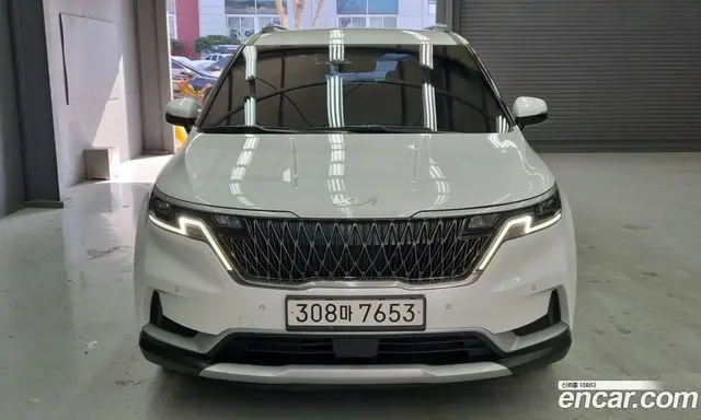 Kia Carnival 2023 2.2 автомат (гидро), миниатюра 3