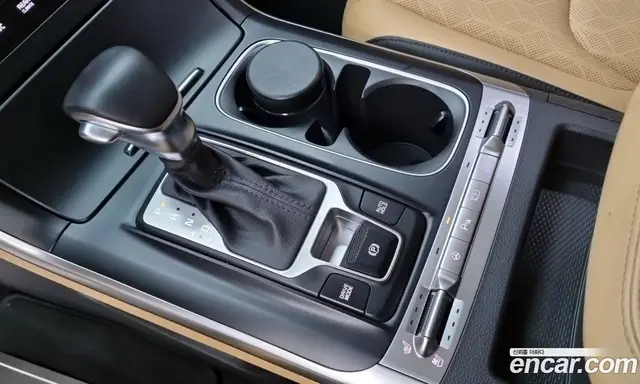 Kia Carnival 2023 2.2 автомат (гидро), миниатюра 9
