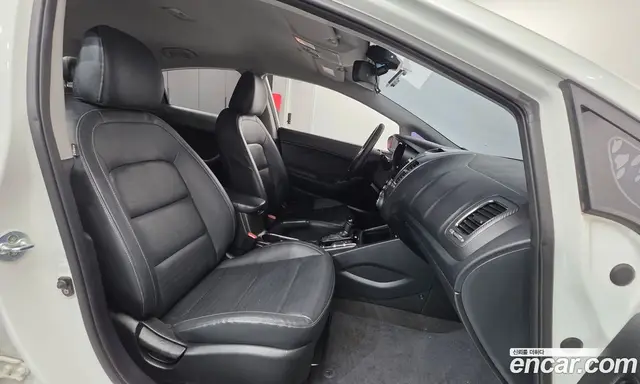Kia K3 2016 1.6 автомат (гидро), миниатюра 10 Kia K3 2016 1.6 автомат (гидро), миниатюра 10
