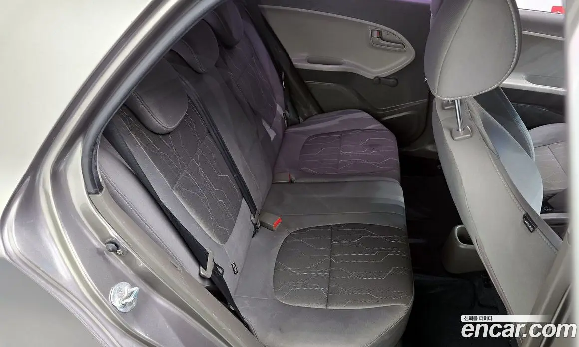 Kia Morning 2012 1.0 автомат (гидро), фото 11