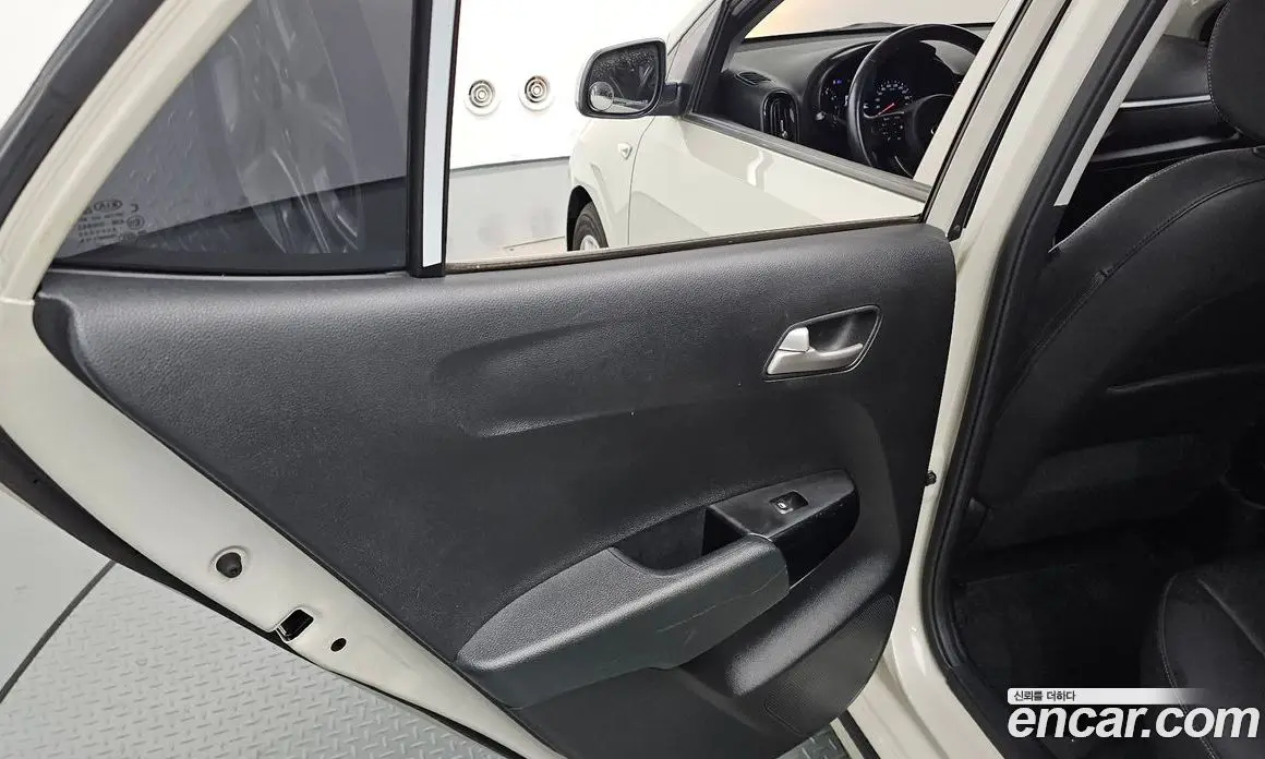 Kia Morning 2017 1.0 автомат (гидро), фото 15 Kia Morning 2017 1.0 автомат (гидро), фото 15