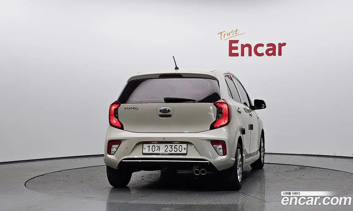 Kia Morning 2017 1.0 автомат (гидро), фото 4 Kia Morning 2017 1.0 автомат (гидро), фото 4