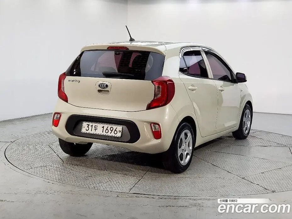 Kia Morning 2017 1.0 автомат (гидро), фото 4 Kia Morning 2017 1.0 автомат (гидро), фото 4
