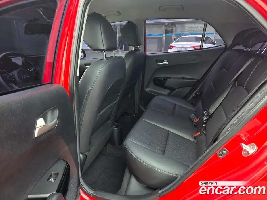 Kia Morning 2018 1.0 автомат (гидро), фото 17 Kia Morning 2018 1.0 автомат (гидро), фото 17