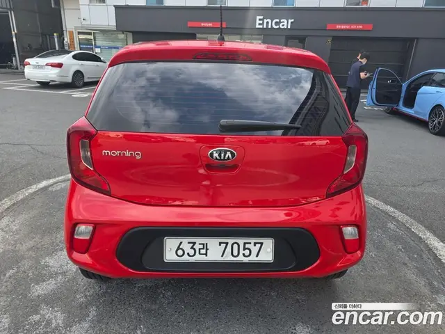 Kia Morning 2018 1.0 автомат (гидро), миниатюра 4 Kia Morning 2018 1.0 автомат (гидро), миниатюра 4