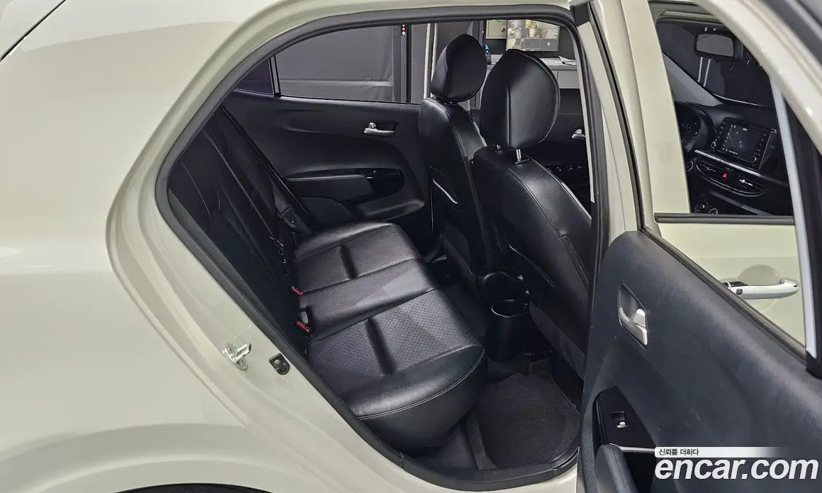 Kia Morning 2019 1.0 автомат (гидро), фото 17