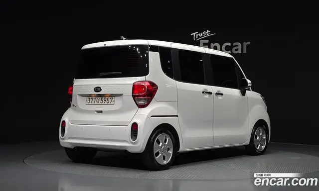 Kia Ray 2021 1.0 автомат (гидро), миниатюра 2