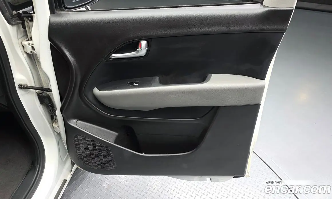 Kia Ray 2021 1.0 автомат (гидро), фото 15