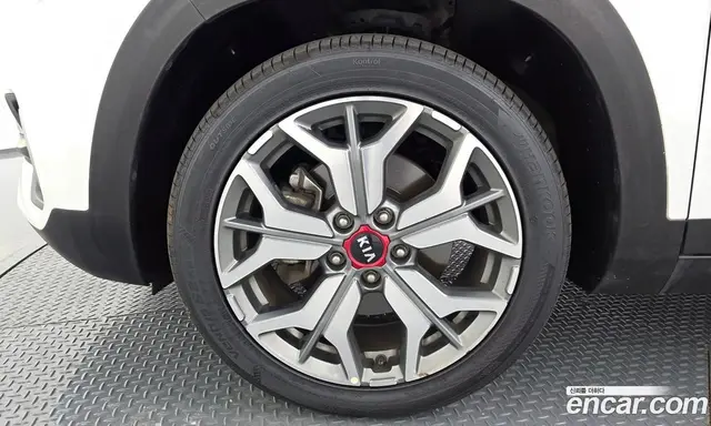 Kia Seltos 2020 1.6 автомат (гидро), миниатюра 5