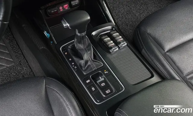 Kia Sorento 2019 2.0 автомат (гидро), миниатюра 9 Kia Sorento 2019 2.0 автомат (гидро), миниатюра 9