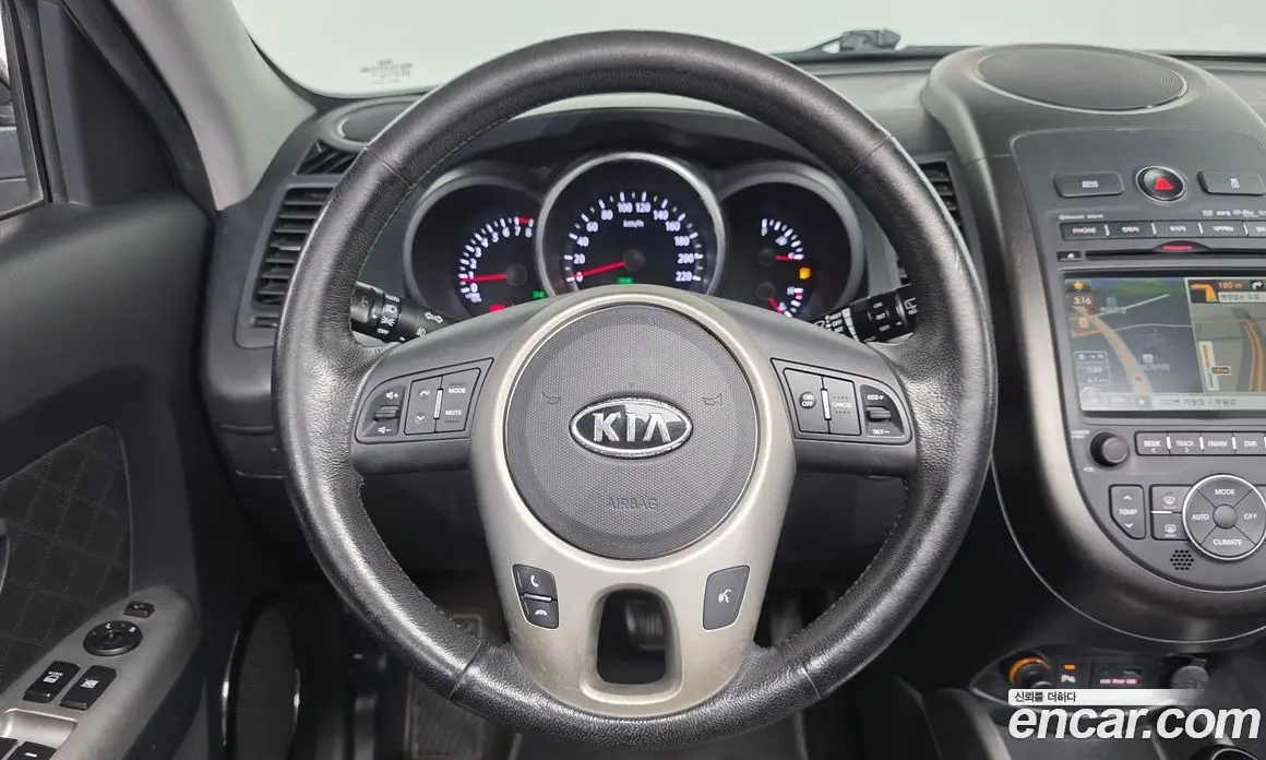 Kia Soul 2012 1.6 автомат (гидро), фото 15 Kia Soul 2012 1.6 автомат (гидро), фото 15