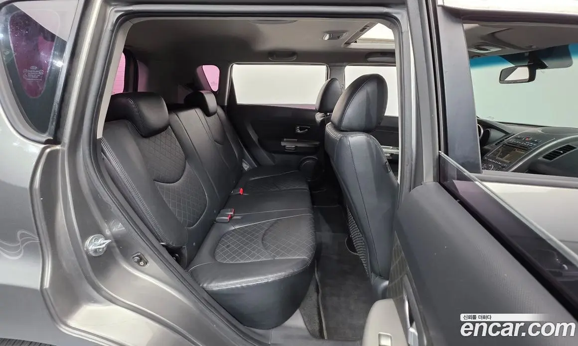 Kia Soul 2012 1.6 автомат (гидро), фото 19 Kia Soul 2012 1.6 автомат (гидро), фото 19
