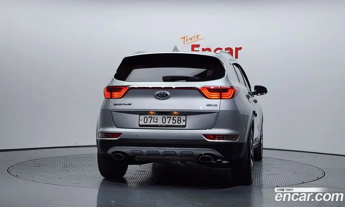 Kia Sportage 2015 2.0 автомат (гидро), фото 4