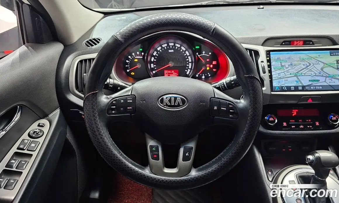 Kia Sportage 2015 2.0 автомат (гидро), фото 19