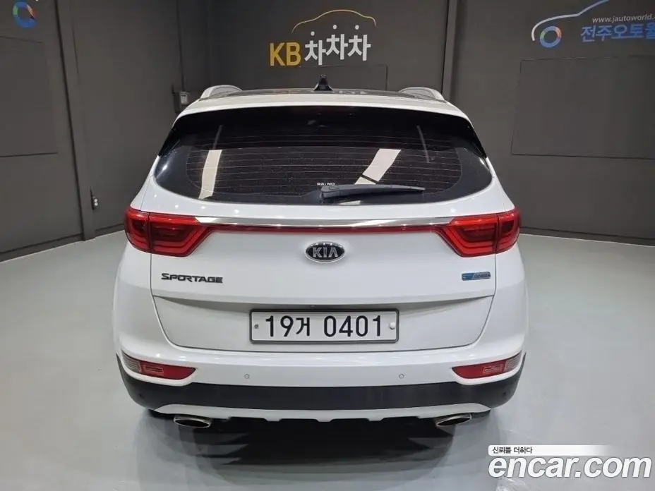 Kia Sportage 2015 2.0 автомат (гидро), фото 4