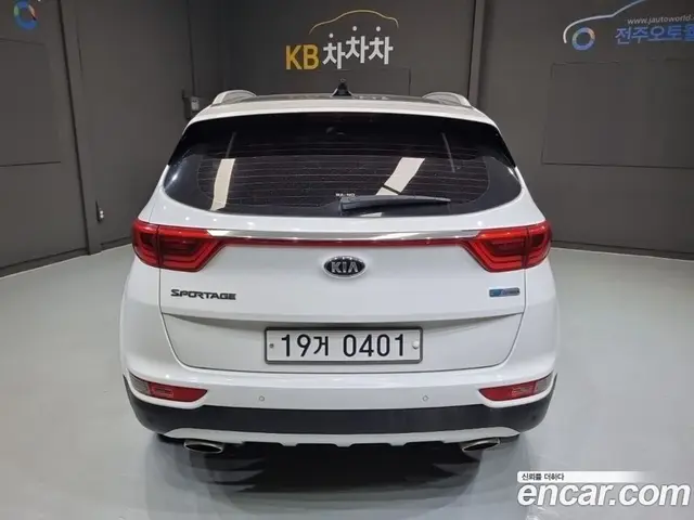 Kia Sportage 2015 2.0 автомат (гидро), миниатюра 4