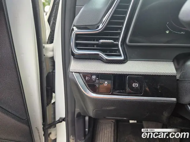 Kia Sportage 2022 1.6 автомат (гидро), миниатюра 4