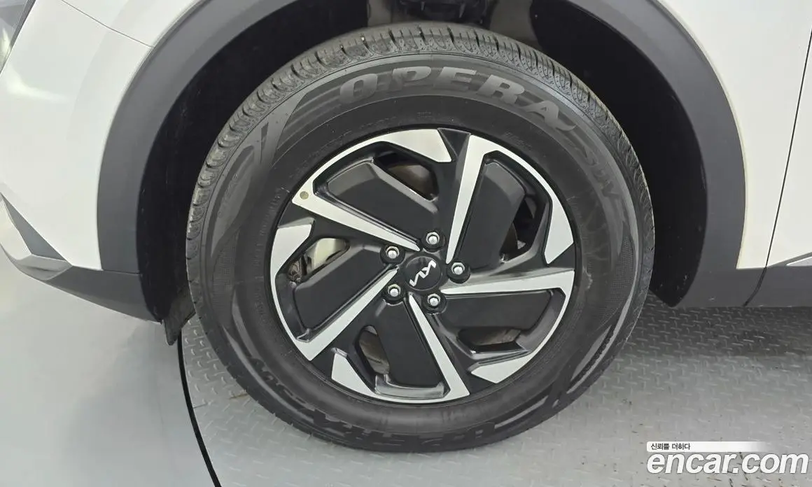 Kia Sportage 2022 1.6 автомат (гидро), фото 5