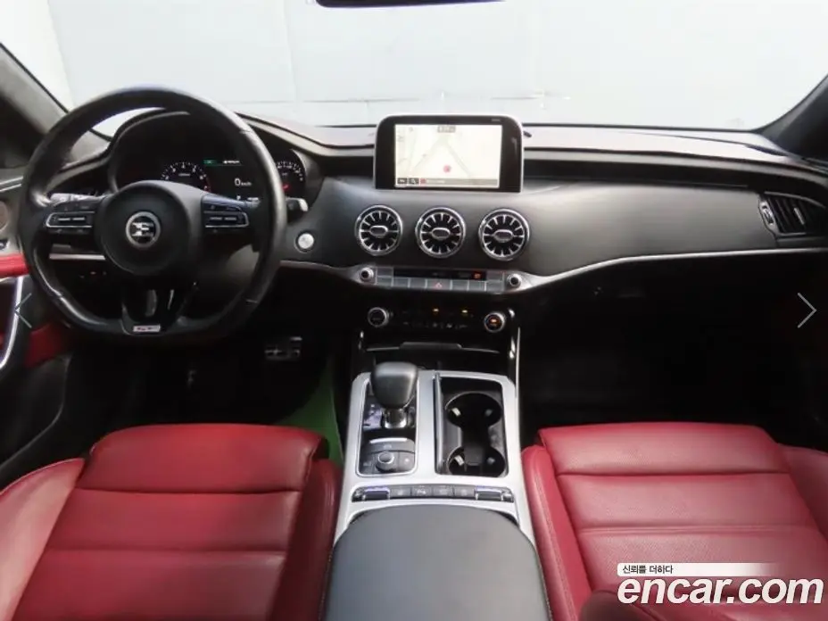 Kia Stinger 2017 3.3 автомат (гидро), фото 10 Kia Stinger 2017 3.3 автомат (гидро), фото 10
