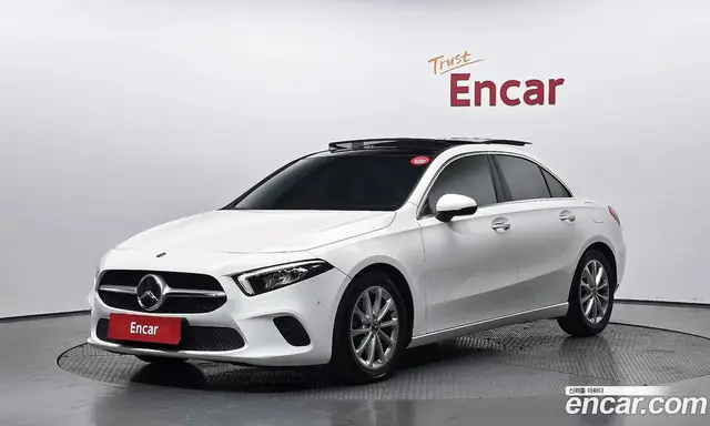 Mercedes-Benz A-Class, 2020, 116 328 км