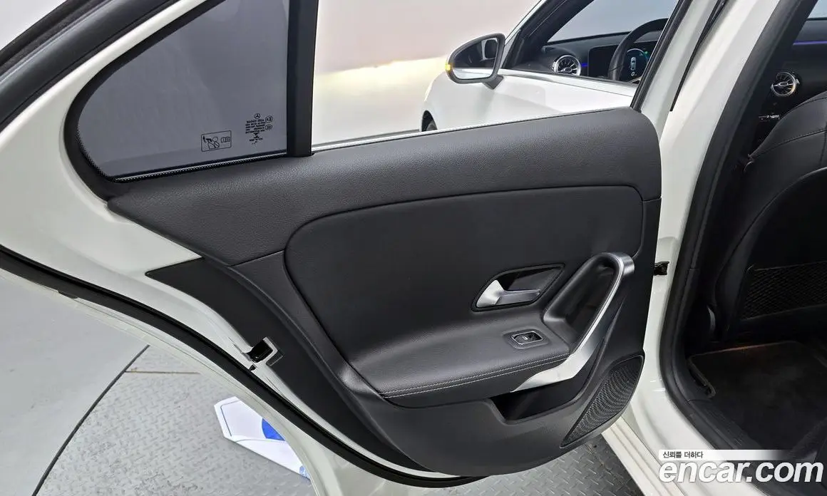 Mercedes-Benz A-Class 2020 2.0 автомат (гидро), фото 15