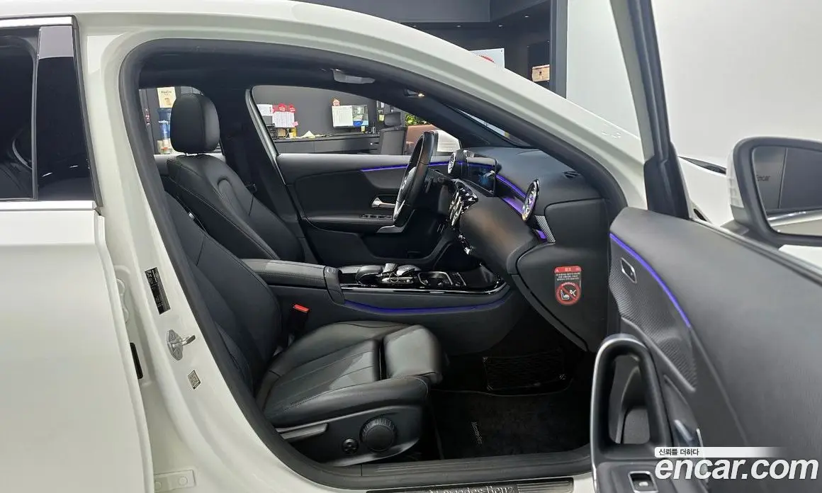 Mercedes-Benz A-Class 2020 2.0 автомат (гидро), фото 16