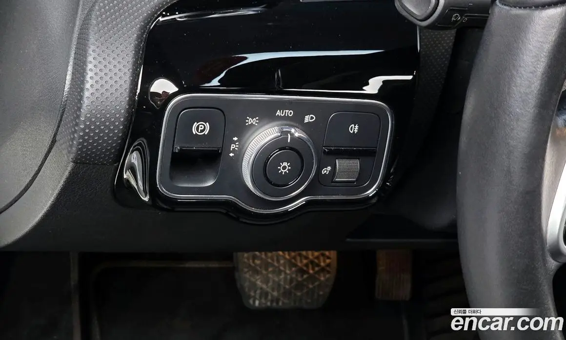 Mercedes-Benz A-Class 2020 2.0 автомат (гидро), фото 19
