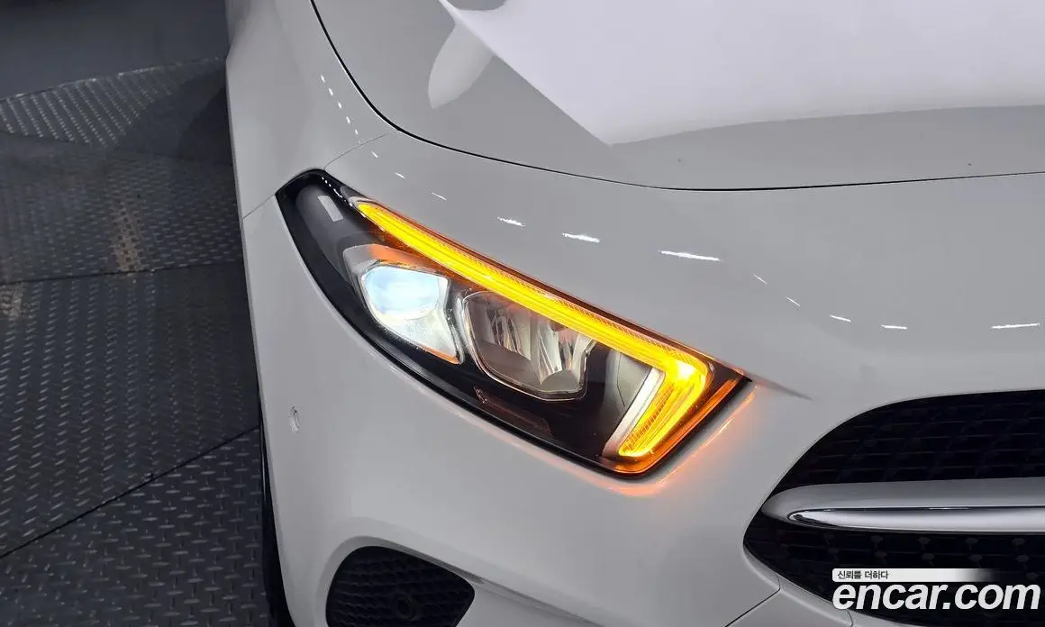 Mercedes-Benz A-Class 2020 2.0 автомат (гидро), фото 8