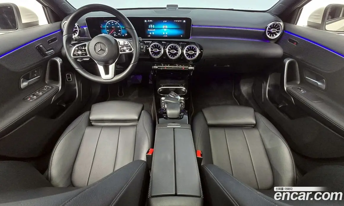 Mercedes-Benz A-Class 2020 2.0 автомат (гидро), фото 10