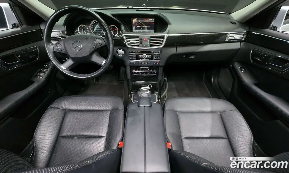 Mercedes-Benz E-Class 2009 3.5 автомат (гидро), фото 7 Mercedes-Benz E-Class 2009 3.5 автомат (гидро), фото 7
