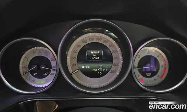 Mercedes-Benz E-Class 2014 2.1 автомат (гидро), миниатюра 8