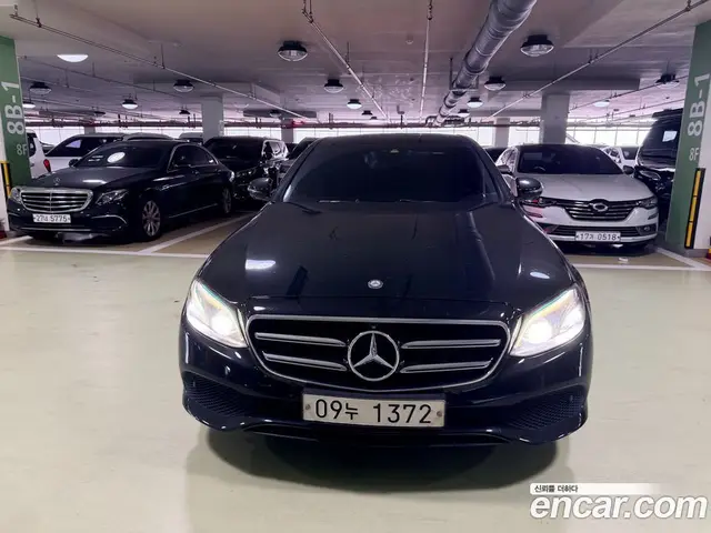 Mercedes-Benz E-Class, 2017, 241 454 км
