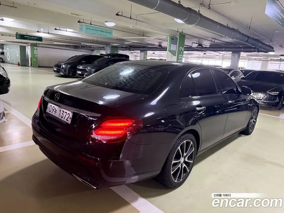 Mercedes-Benz E-Class 2017 2.0 автомат (гидро), фото 4