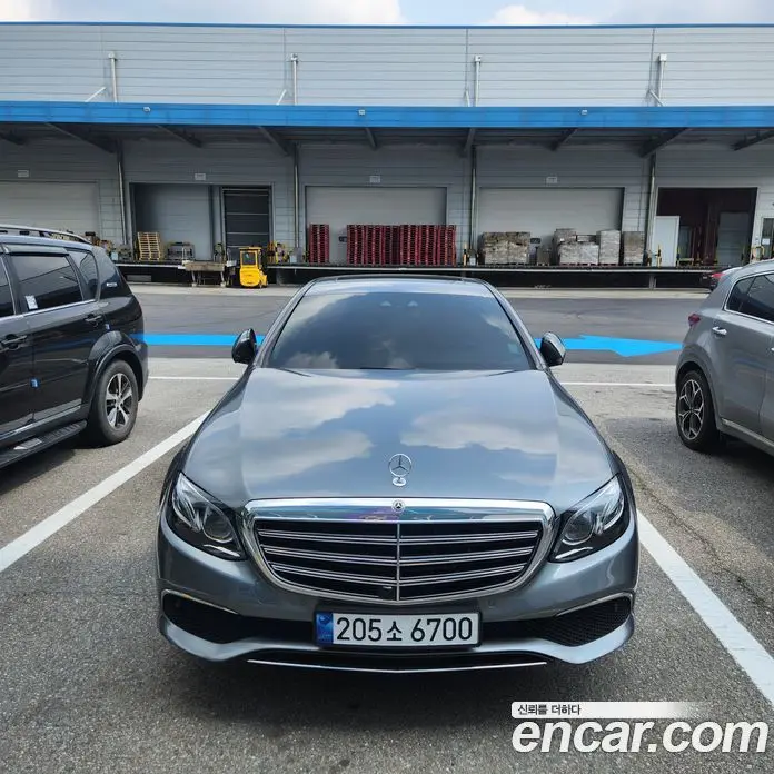 Mercedes-Benz E-Class 2018 2.0 автомат (гидро), фото 3 Mercedes-Benz E-Class 2018 2.0 автомат (гидро), фото 3