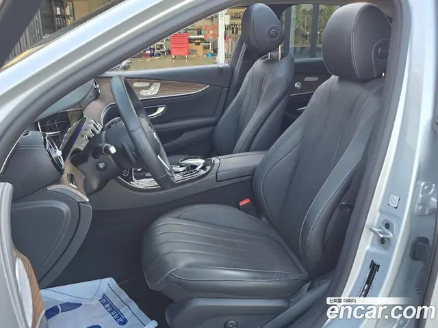 Mercedes-Benz E-Class 2019 2.0 автомат (гидро), миниатюра 8