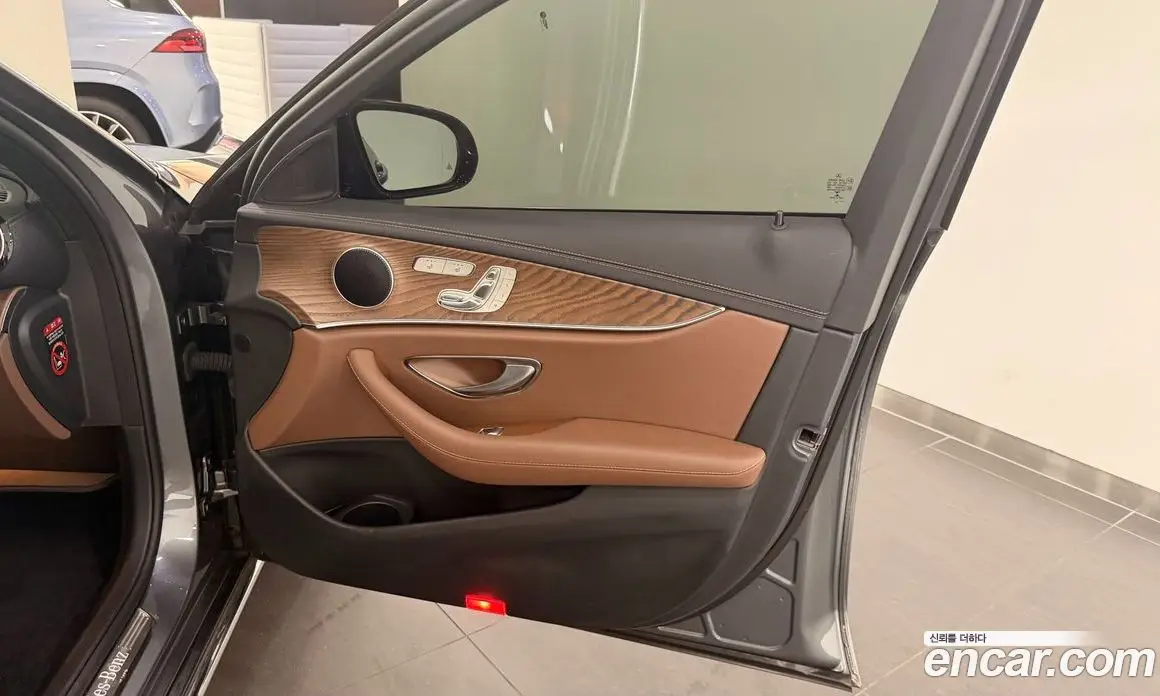 Mercedes-Benz E-Class 2022 2.0 автомат (гидро), фото 19 Mercedes-Benz E-Class 2022 2.0 автомат (гидро), фото 19