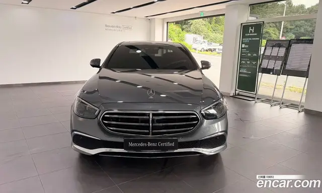 Mercedes-Benz E-Class 2022 2.0 автомат (гидро), миниатюра 3 Mercedes-Benz E-Class 2022 2.0 автомат (гидро), миниатюра 3
