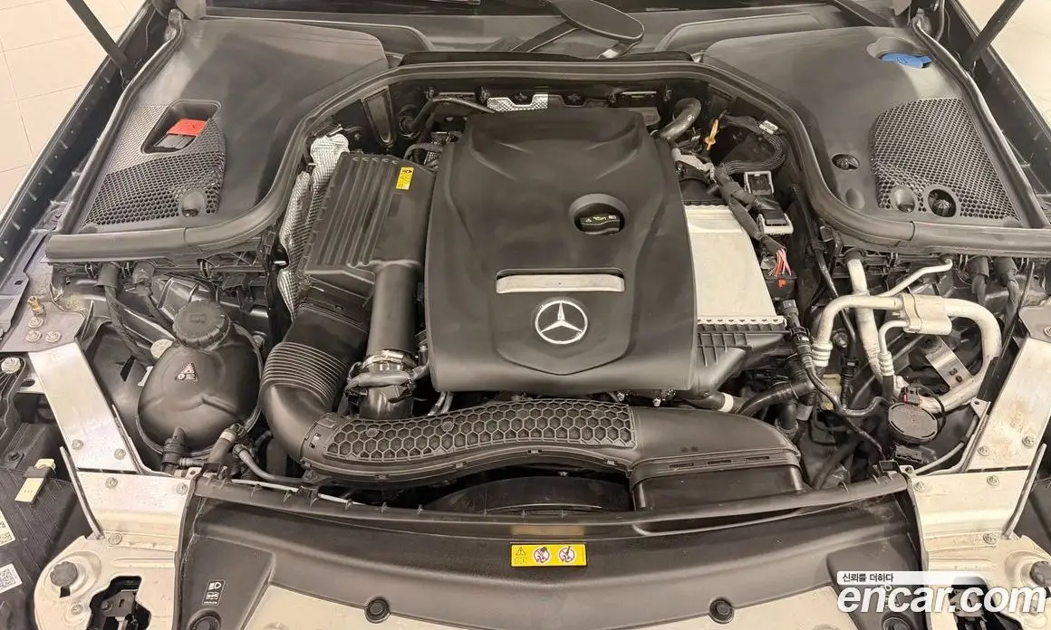 Mercedes-Benz E-Class 2022 2.0 автомат (гидро), фото 6 Mercedes-Benz E-Class 2022 2.0 автомат (гидро), фото 6