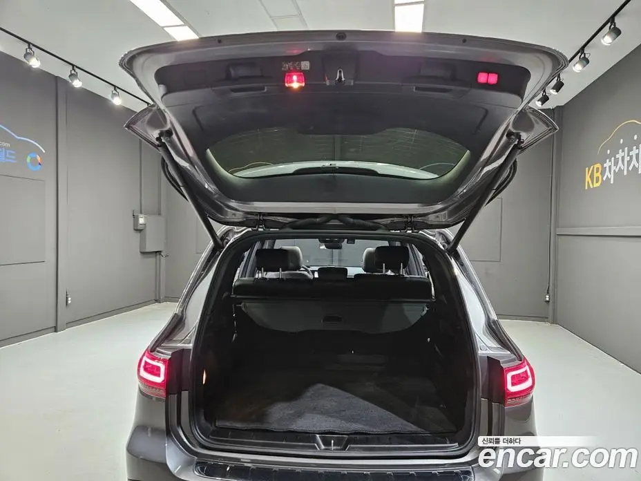 Mercedes-Benz EQB 2023 0.2 автомат (гидро), фото 19