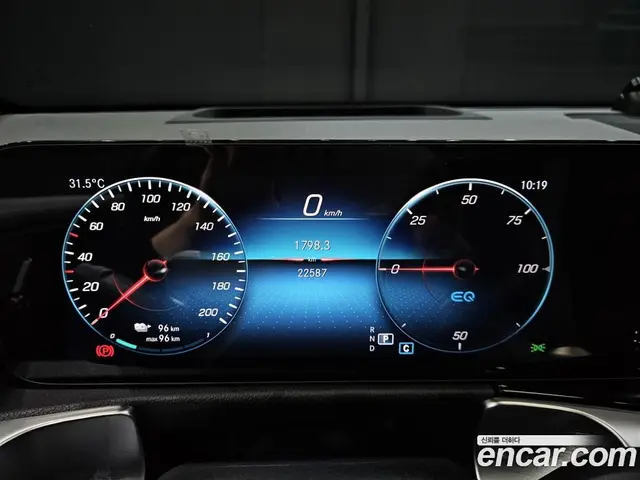 Mercedes-Benz EQB 2023 0.2 автомат (гидро), миниатюра 8