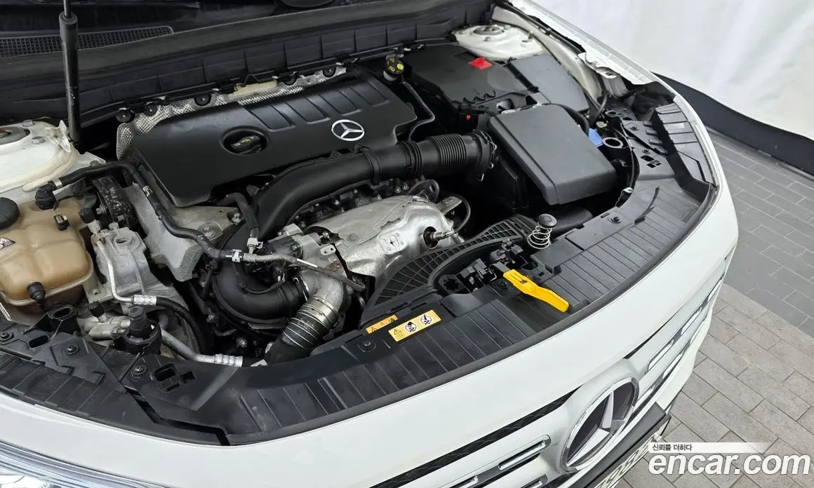 Mercedes-Benz GLB-Class 2021 2.0 автомат (гидро), фото 6 Mercedes-Benz GLB-Class 2021 2.0 автомат (гидро), фото 6